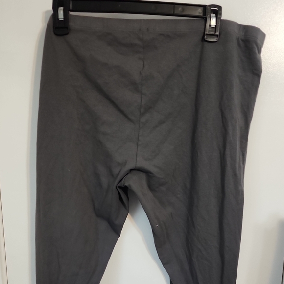 Johnny Was Gray Floral Embroirded Leggings - Picture 5 of 8